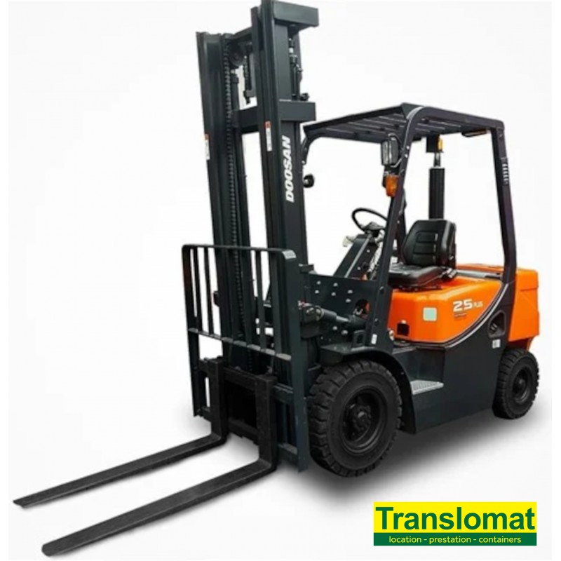 Elévateur à fourches 2.5T - 4M71 - Diesel - immatriculé